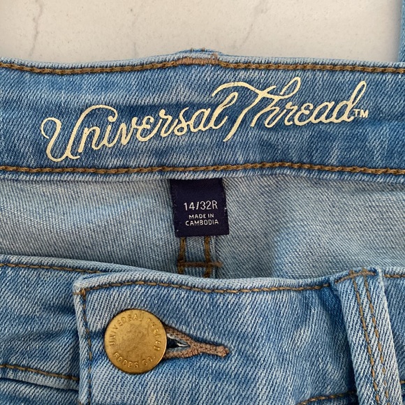 Universal Thread Jeans - Picture 3 of 4